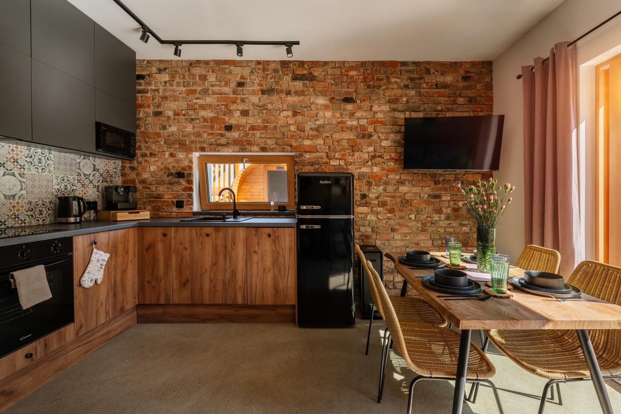Apartament Pod Wzgorzem Z Sauna, Jacuzzi I Basenem 库多瓦-兹德鲁伊 外观 照片